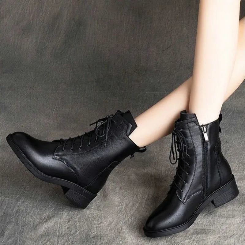 Bota Feminina de Inverno em Couro Legítimo - Ivy